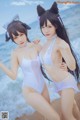 Coser @ 抖 娘 - 利 世: 獒 犬 海边 泳装 (41 photos)